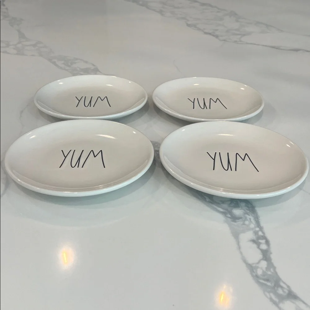 Rae Dunn 4pc Small Plates..